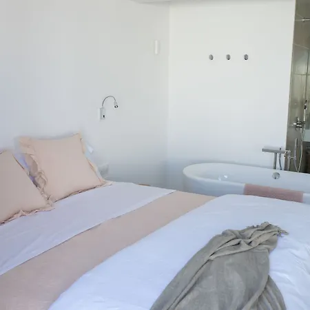 Luxury With Heated Pool Iv - Adults Only