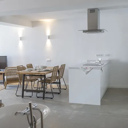 Luxury With Heated Pool Iv - Adults Only Apartment *